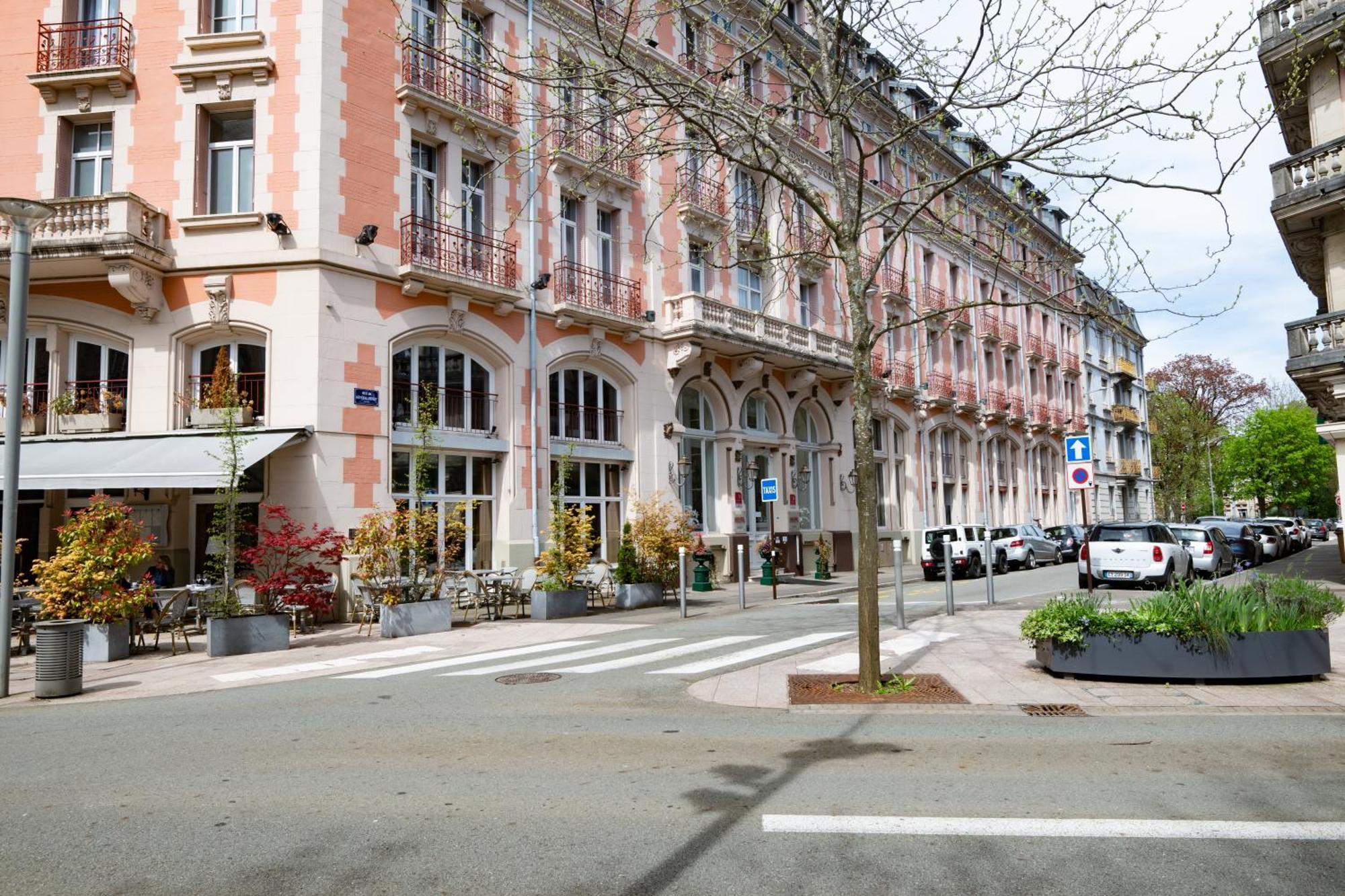Grand Hotel Du Tonneau D'Or Belfort Eksteriør bilde